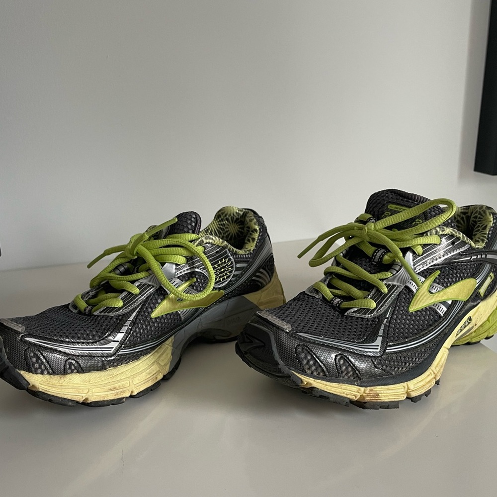 Brooks Ravenna Running Shoe | Women’s Size 7 US